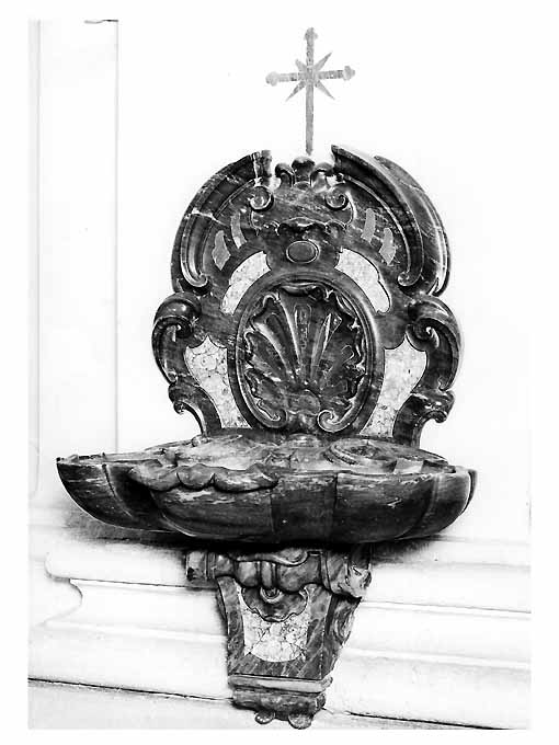 acquasantiera, serie - ambito napoletano (sec. XVIII)