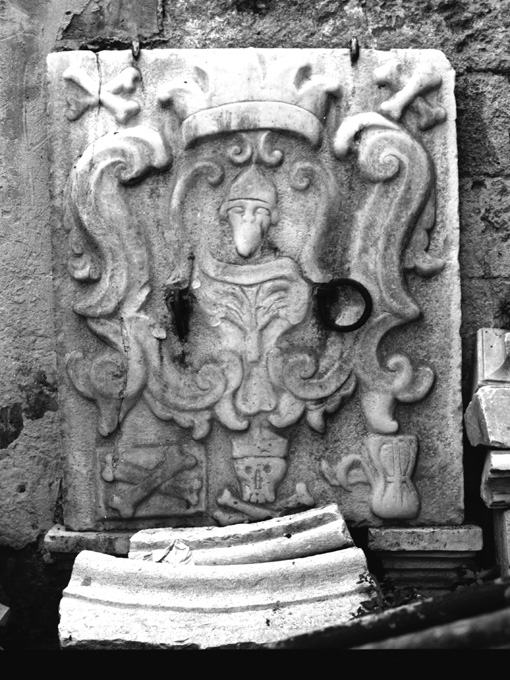 lastra tombale - ambito pugliese (sec. XVII)