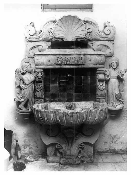 lavabo di Principino Luca, frate (attribuito) (sec. XVIII)