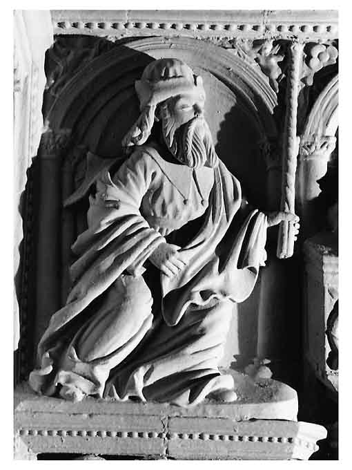 sacerdote (formella) - ambito di Gravina in Puglia (sec. XVI)