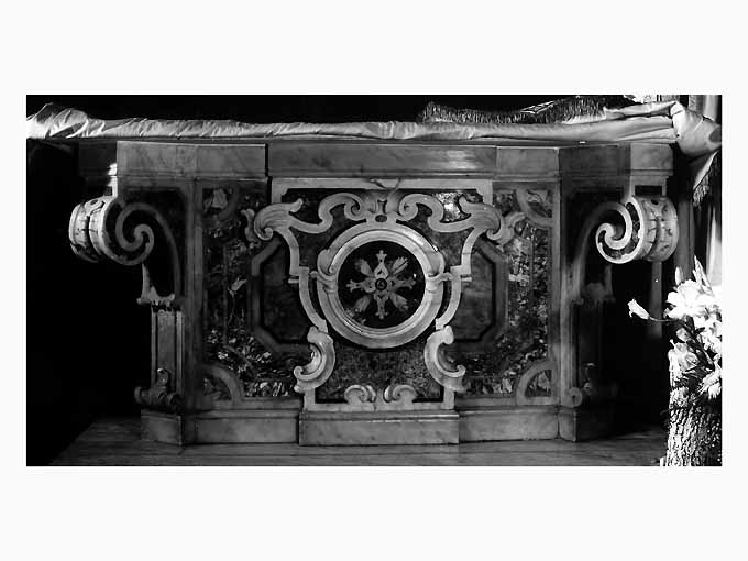 mensa d'altare - ambito napoletano (ultimo quarto sec. XVIII)