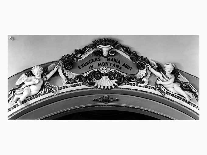 angeli reggicartiglio (decorazione plastica, opera isolata) - ambito pugliese (sec. XIX)