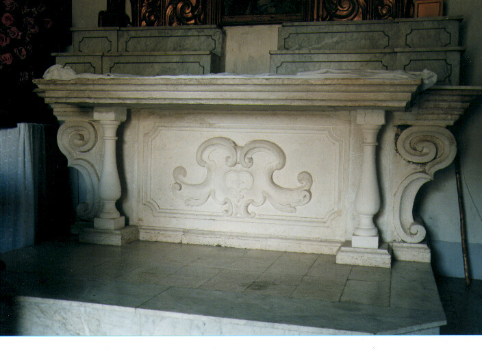 basamento d'altare - ambito pugliese (sec. XVIII)