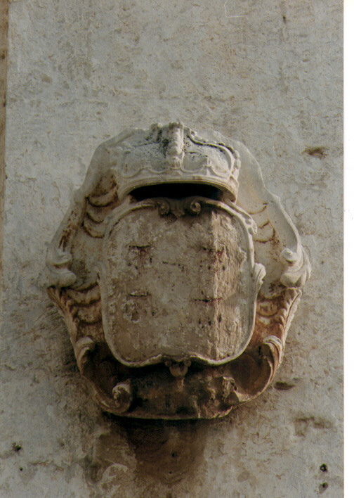 Stemma gentilizio (scultura) - ambito Italia meridionale (sec. XVIII)