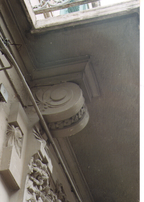 mensola architettonica, serie - ambito Italia meridionale (secondo quarto sec. XX)