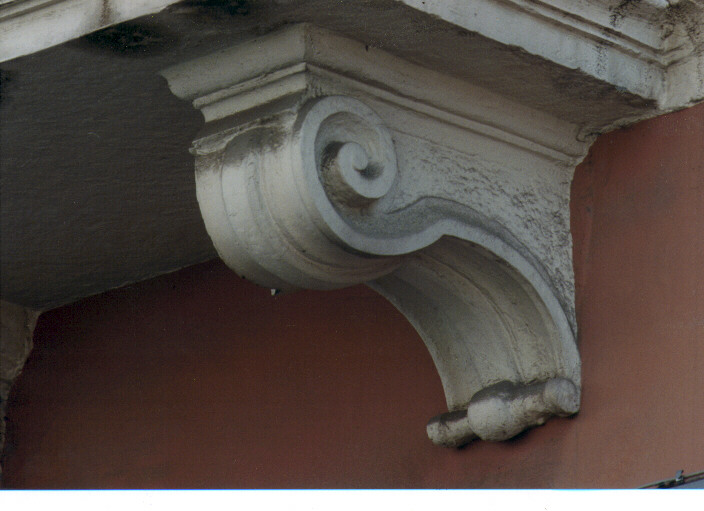 mensola, serie - ambito Italia meridionale (secc. XVIII/ XIX)