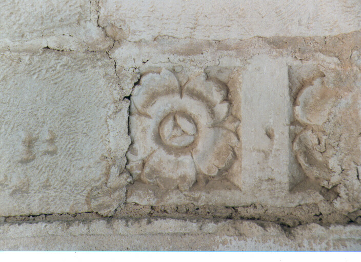 decorazione plastica, frammento - ambito Italia meridionale (sec. XVI)