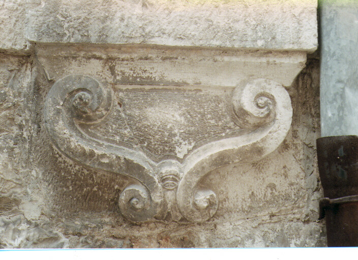 decorazione plastica - ambito pugliese (sec. XVIII)