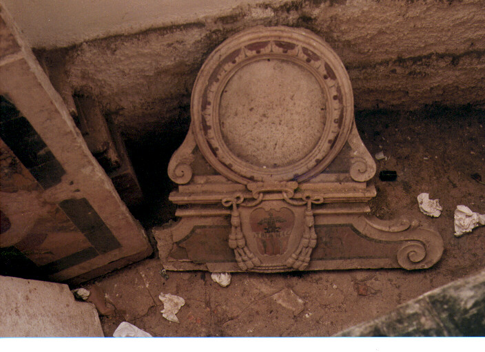 monumento funebre, frammento - ambito Italia meridionale (sec. XIX)