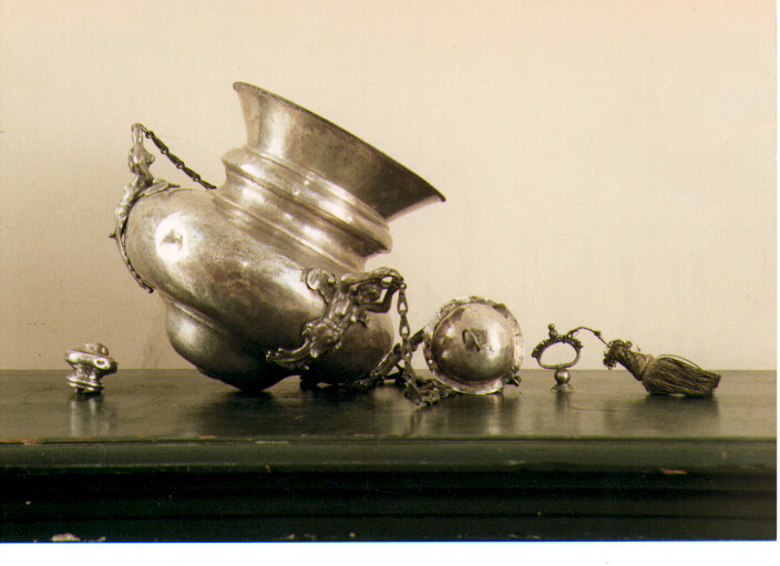 lampada pensile di Alvino Nicola (sec. XVIII)