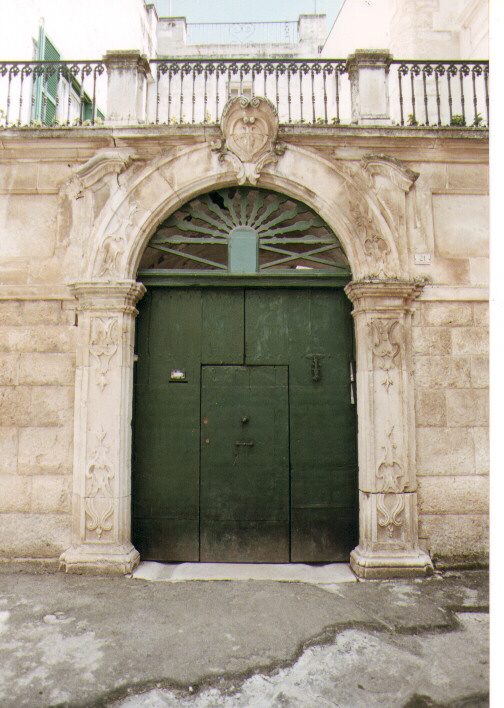 portale - ambito napoletano (sec. XVIII)