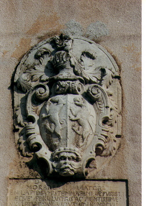 stemma gentilizio della famiglia Furletti (scultura) - ambito pugliese (seconda metà sec. XVII)