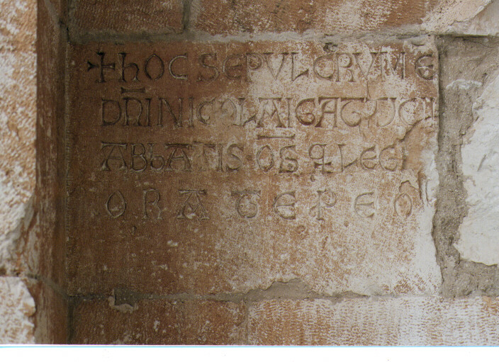 lapide tombale - ambito pugliese (sec. XIII)