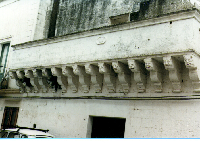 balcone - ambito salentino (sec. XVII)
