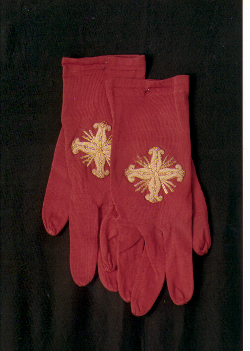 guanti pontificali - ambito Italia meridionale (secc. XIX/ XX)