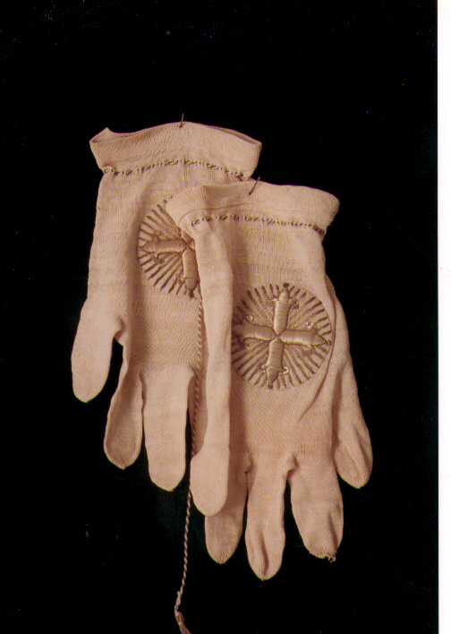guanti pontificali - ambito Italia meridionale (secc. XIX/ XX)