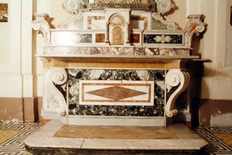 altare - ambito Italia meridionale (prima metà sec. XX)