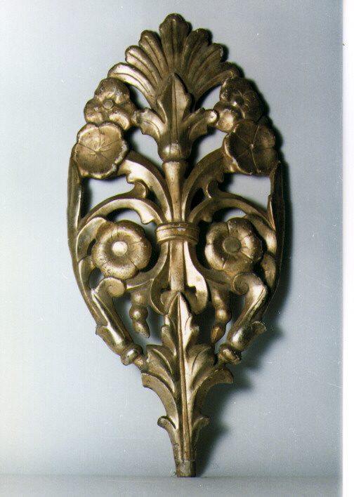 vaso d'altare con composizione floreale, serie - ambito salentino (prima metà sec. XIX)