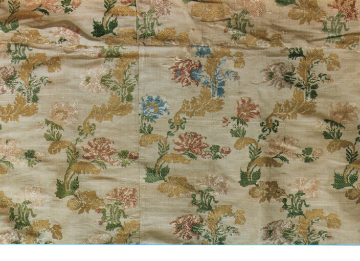 paramento liturgico, frammento - ambito Italia meridionale (seconda metà sec. XVIII)