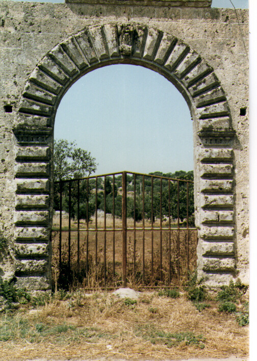 portale - ambito salentino (seconda metà sec. XVI)