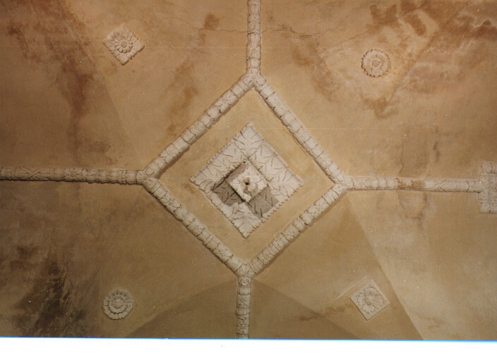 decorazione plastica - ambito salentino (secc. XVI/ XVII)