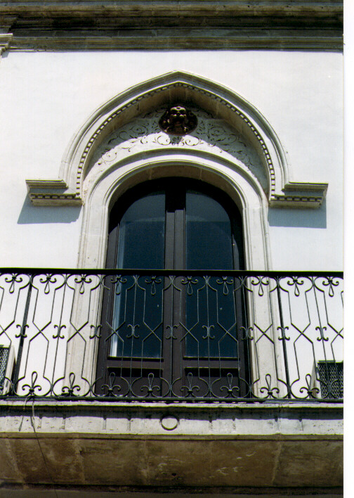 mostra di portafinestra di Pizzoleo Vincenzo (primo quarto sec. XX)