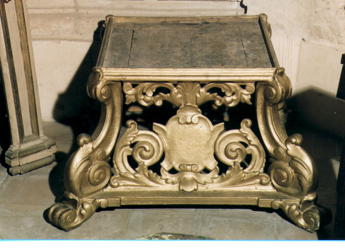 piedistallo di statua - ambito salentino (ultimo quarto sec. XIX)