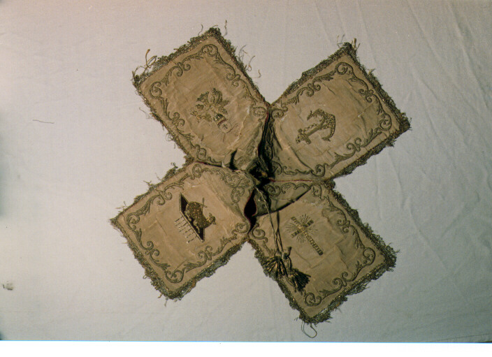 conopeo di pisside - manifattura italiana (ultimo quarto sec. XIX)