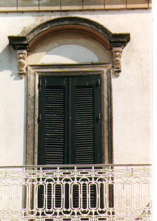 mostra di portafinestra, serie - ambito salentino (seconda metà sec. XIX)