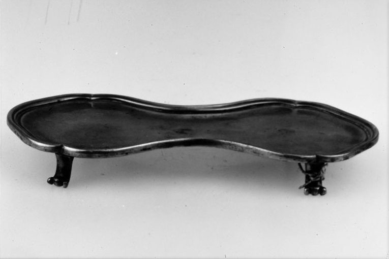 vassoio - manifattura greca (sec. XIX)