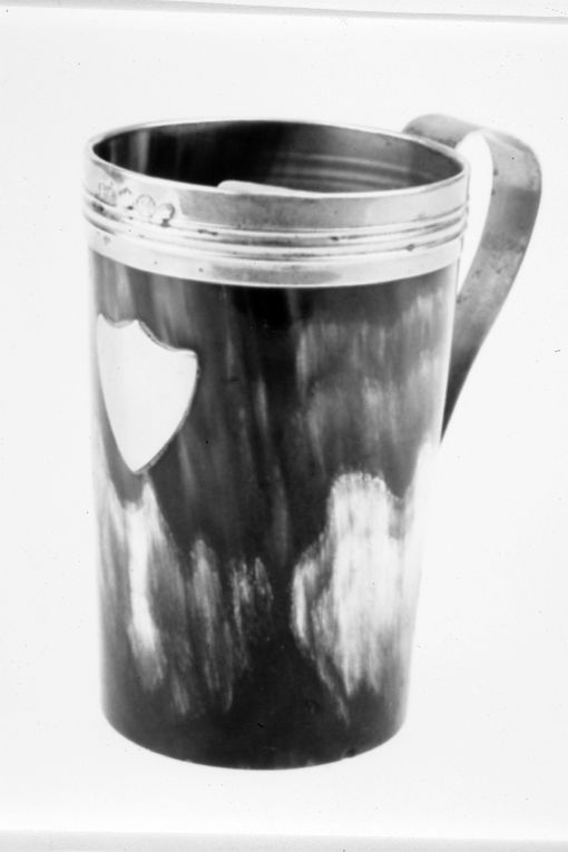 bicchiere di I. J (sec. XIX)