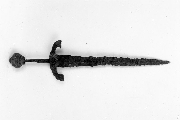 pugnale - produzione italiana (sec. XIV)
