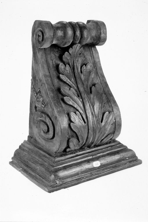 mensola, coppia - bottega italiana (sec. XVIII)