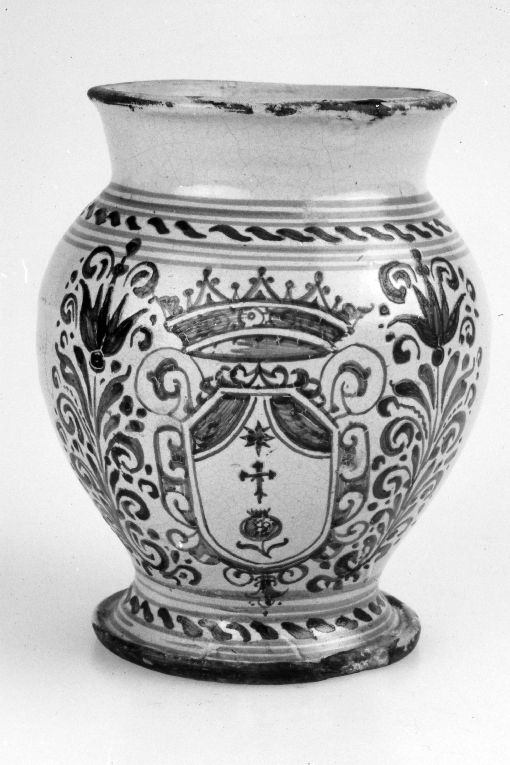 stemma gentilizio (vaso) - manifattura savonese (sec. XVIII)