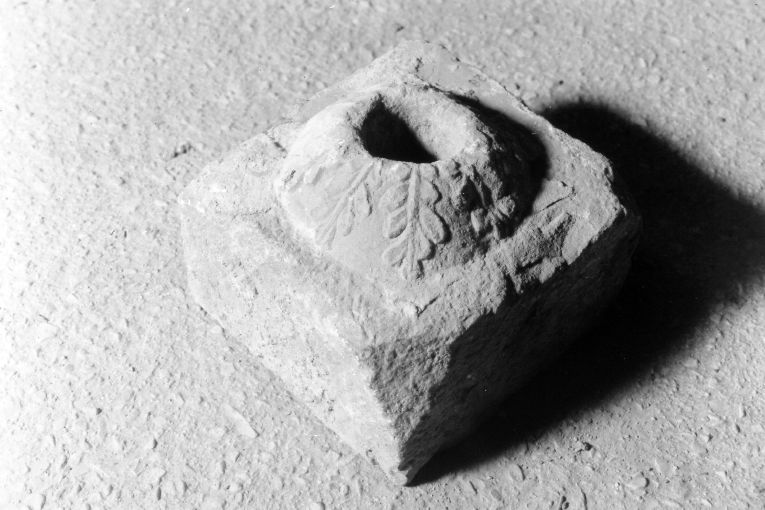 decorazione plastica - ambito pugliese (sec. XIII)