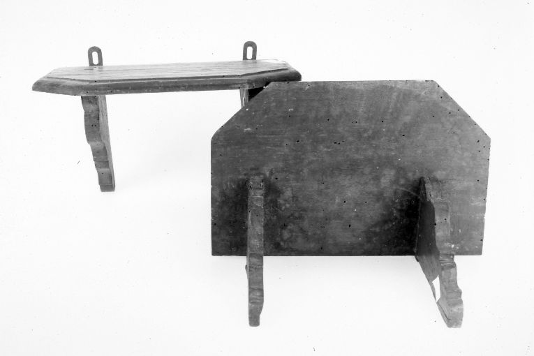 mensola, coppia - manifattura toscana (prima metà sec. XVIII)