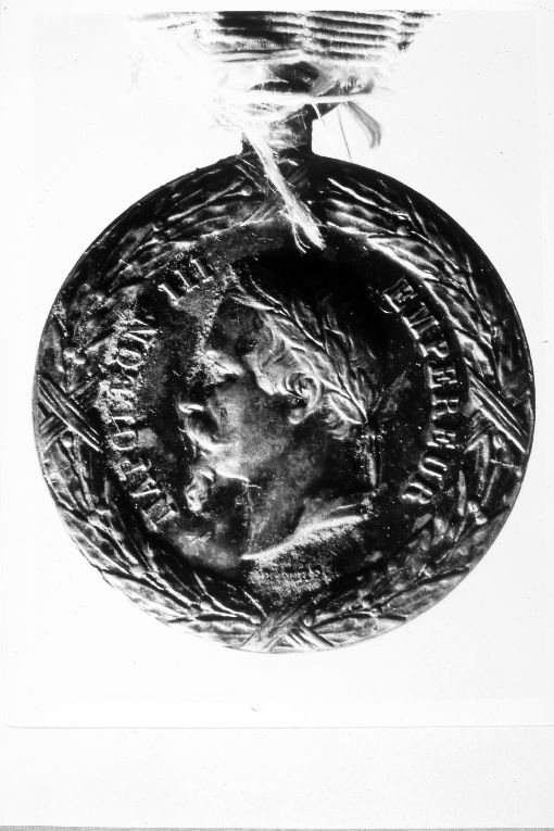 ritratto di Napoleone III/ serto d'alloro (medaglia) - ambito italiano (sec. XIX)