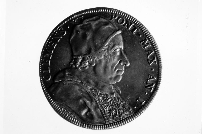ritratto di papa Clemente XI/ la porta santa (medaglia) - ambito romano (sec. XVIII)