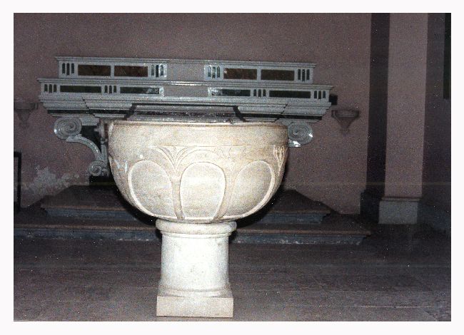fonte battesimale - ambito pugliese (sec. XI)