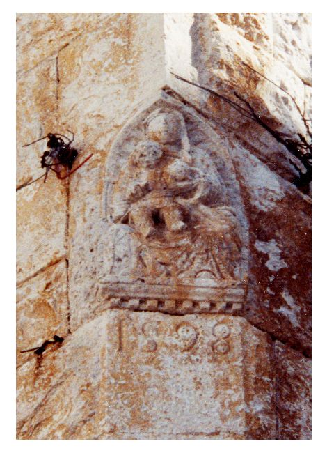 Madonna con Bambino (rilievo) - ambito pugliese (sec. XVI)