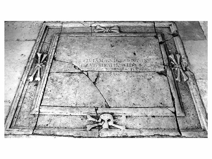 lapide tombale - ambito bitontino (sec. XVIII)