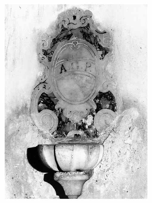 acquasantiera - ambito bitontino (sec. XVIII)