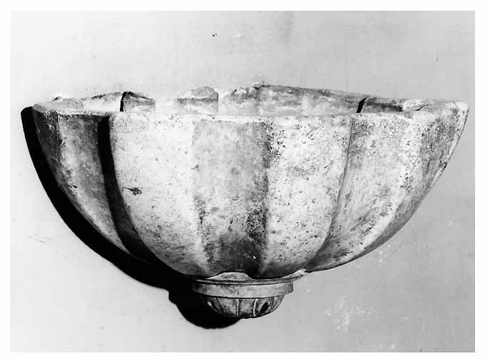 acquasantiera, serie - ambito bitontino (sec. XVIII)