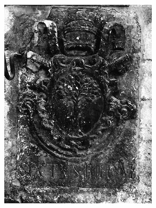 stemma papale di Sisto IV (lapide) - ambito bitontino (seconda metà sec. XV)