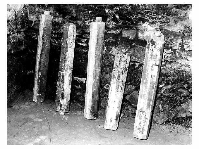 pilastrino, serie - ambito pugliese (sec. XIII)