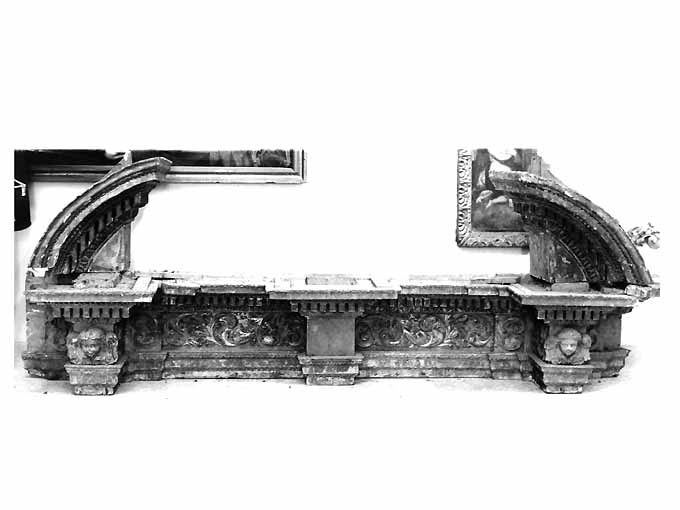 cimasa d'altare, frammento - ambito bitontino (sec. XVIII)