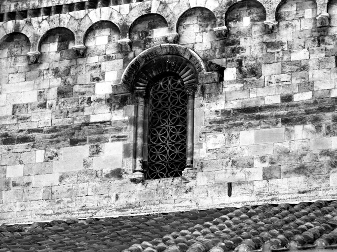 monofora - ambito pugliese (sec. XIII)