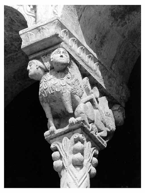 sfingi bicefale (capitello - a gruccia) - ambito pugliese (fine/inizio secc. XII/ XIII)