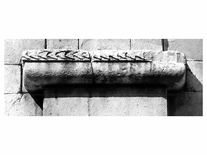 motivo a cunei (capitello) - ambito bitontino (secc. XII/ XIII)