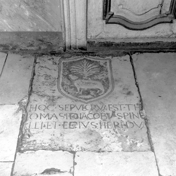 lapide tombale - ambito pugliese (sec. XVII)